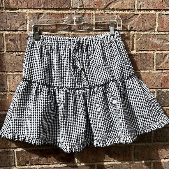 She + Sky Dresses & Skirts - She + Sky Classic Black and White Gingham Drawstring Short Elastic Waist Skirt M